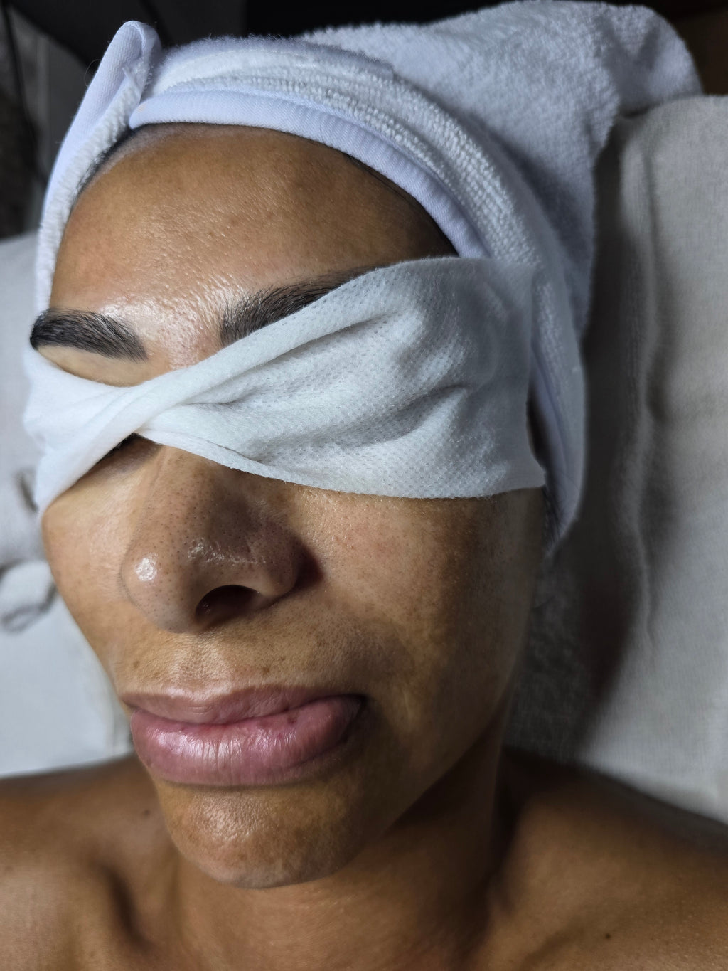 MELANIN CLEAR THERAPY FACIAL